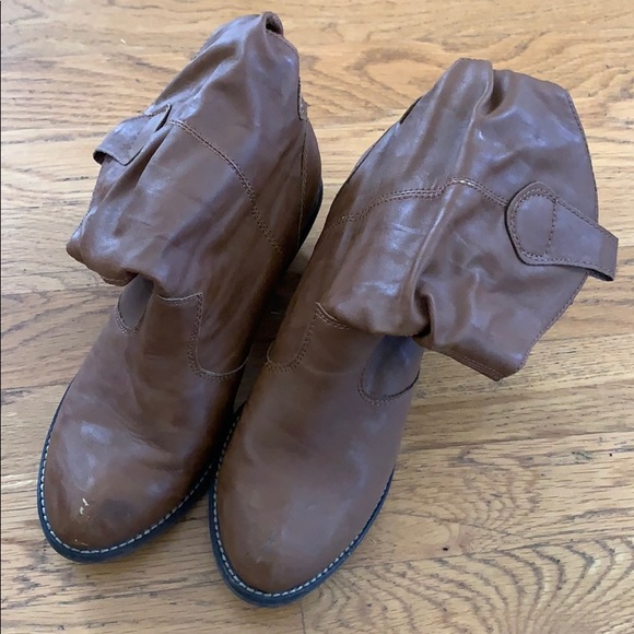Size 7 Tan boots - Picture 2 of 2